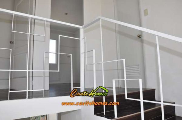 Alexandra Single Attached