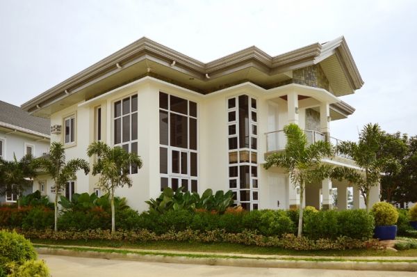 CENTRAL ATRIUM RESIDENCES (Balanga, Bataan)