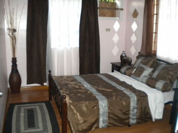 Modern House Fully Furnished w/ Pool Flood Free