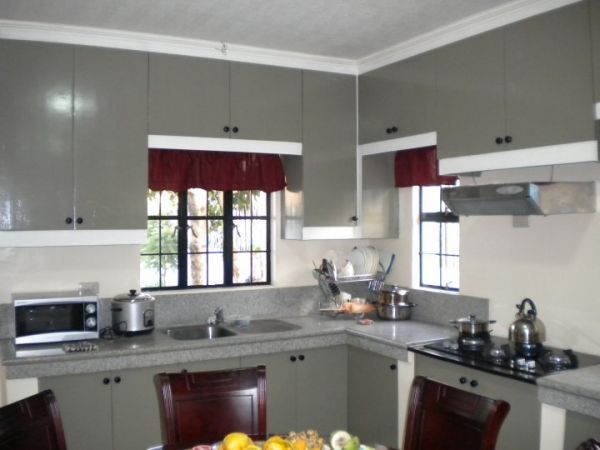 Modern House Fully Furnished w/ Pool Flood Free