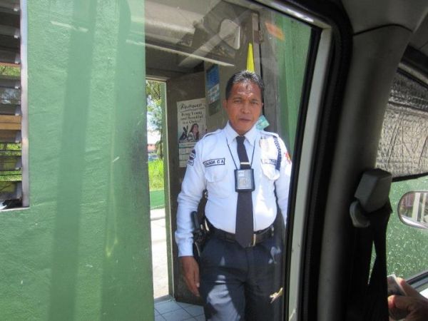 Modern House Fully Furnished w/ Pool Flood Free