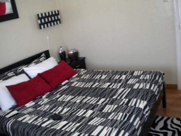 Modern House Fully Furnished w/ Pool Flood Free