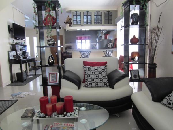 Modern House Fully Furnished w/ Pool Flood Free