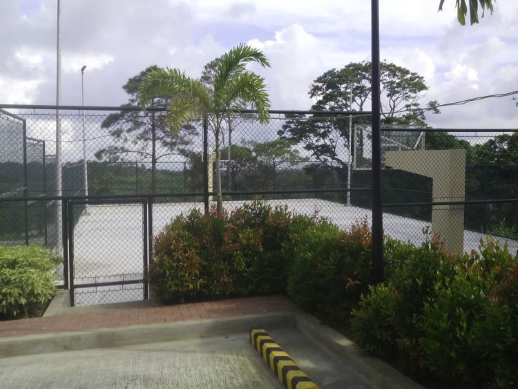 Luxurre Residences Tagaytay City